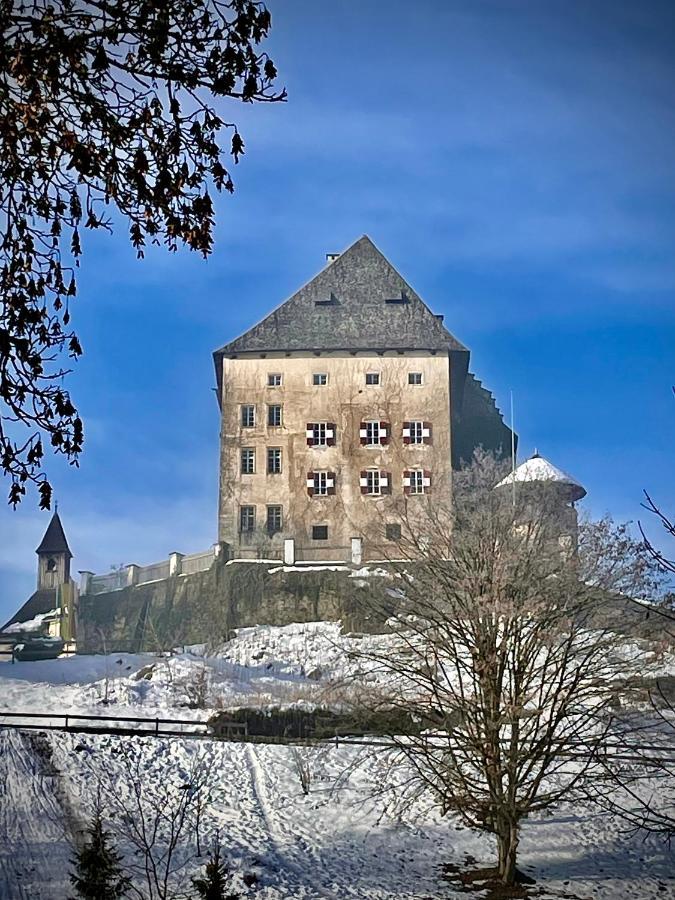 Schloss Moosburg Gaestehaus Exterior foto